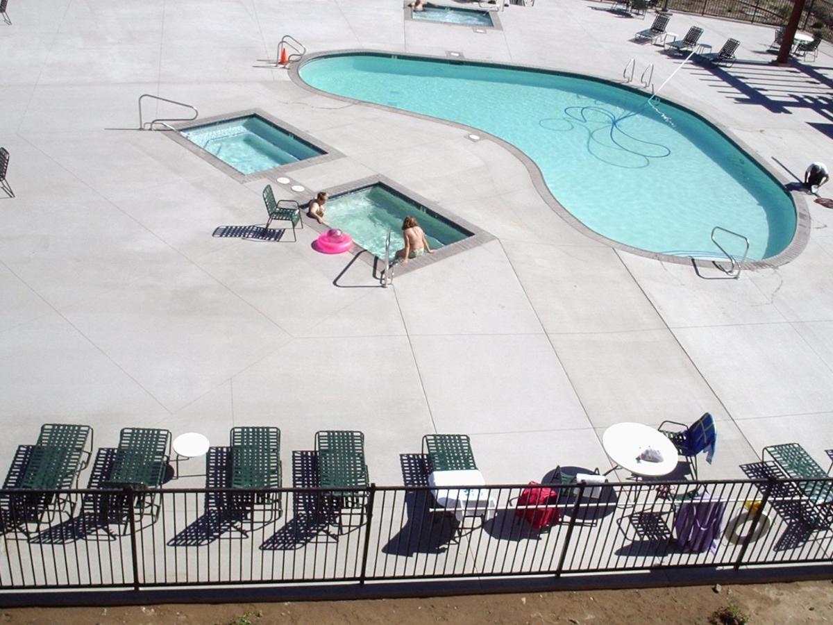 Holiday Inn Club Vacations - David Walley'S Resort Genoa Exterior photo